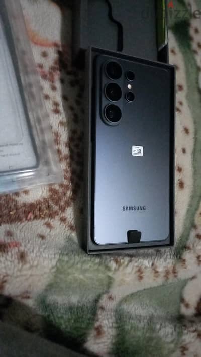 s26 ultra 12g ram 512g اللون الاسود زيرو حرفيا