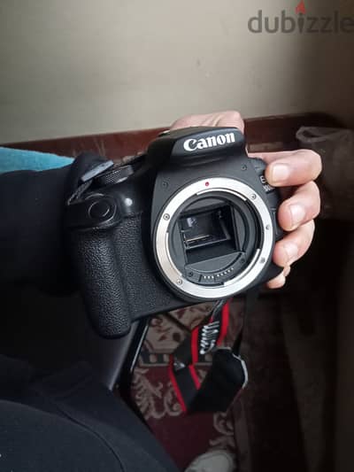 Canon 2000d +18-55 Kit Lens