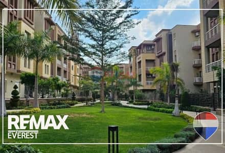 شقة أرضي بجاردن للبيع في Green 5 – تشطيب Ultra Super Lux وجاهزة للسكن