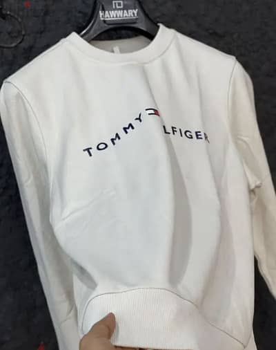 Sweatshirt Tommy hilfiger سويت تيشرت تومي