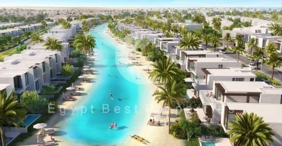 تاون هاوس كورنر للبيع في موقع مميز علي الاجون