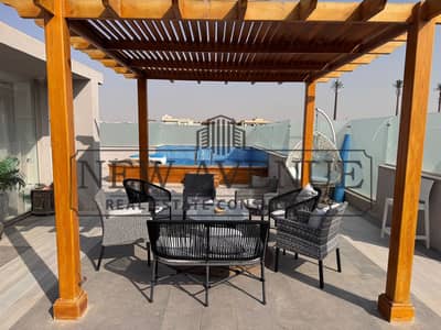 بنتهاوس استلام فوري مميز بموقع مثالي للبيع في جاليريا مون فالي galleria moon valley new cairo