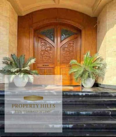 Twin house for sale in the heart of New Cairo, 290 sq m, with only a 5% down payment and the longest payment period.
