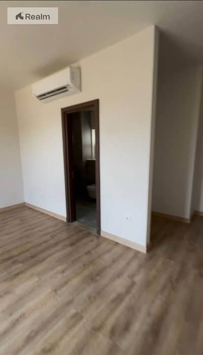 Overlooking landscape with instalment Delivery 2026