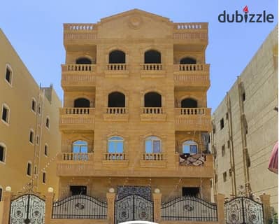 روف للبيع بمساحة 290 متر فى حى البوليفارد موقع مميز على طريق رئيسى أمام الخدمات و المواصلات