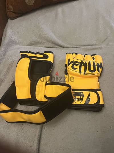 قلفز mma  venum جديد متلبش ولا مره اكتوبر