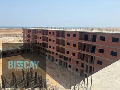 شاليه 52م للبيع في الغردقة داخل Biscay Hurghada بحري صريح وفيو حمامات سباحة استلام خلال 6 شهور بمقدم 20% فقط وتقسيط فرصة لقطة للمصيف والاستثمار