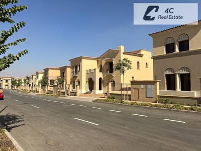 Townhouse ready to move with prime view resale below developer price 3 bedrooms and maid room in City Gate New Cairo near Golden Square and 90 Street