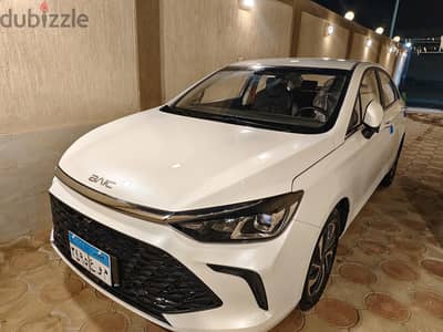 بايك U5 بلس زيرو  بكيس المصنع
