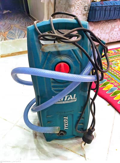 اسكتشر مياه