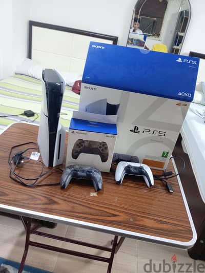 playstation 5 1tb وارد الكويت استعمال ٤ شهور