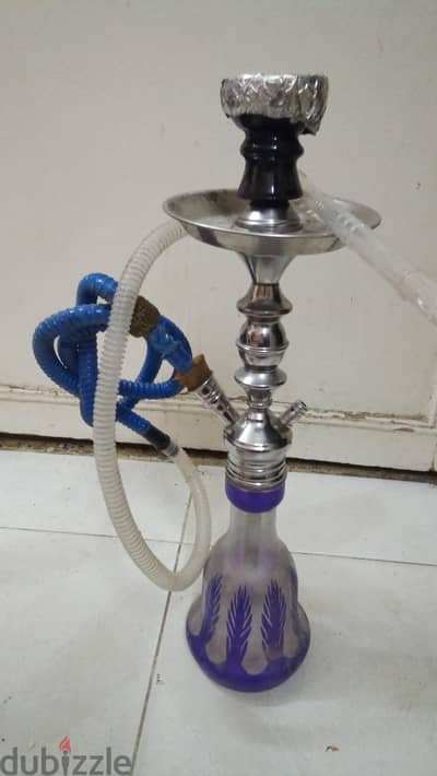 شيشة كاملة حجم وسط ومعاها هدية اسال عليها