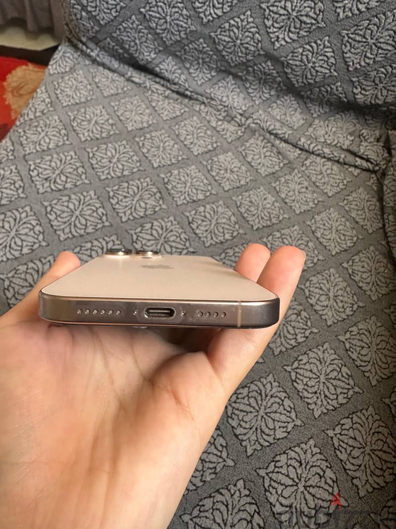 Iphone 16 pro max 1