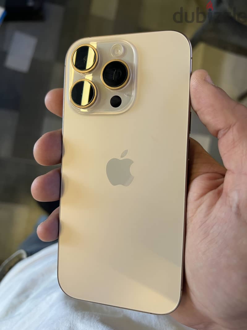iPhone 16 pro 3