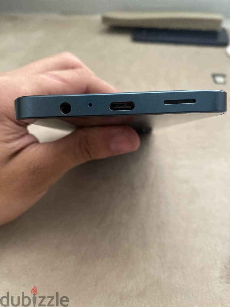 Mobile 3