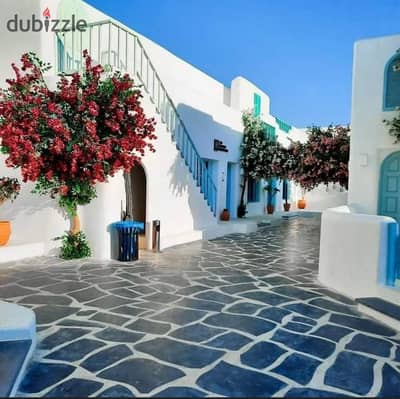 شاليه كورنر لقطة بأقل سعر متشطب بالكامل صف أول على البحر وأوبن فيو في الكيلو 200 في ماونتن فيو الساحل راس الحكمة