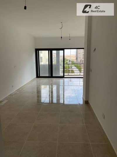 For quick sale Apartment  ​​Resale Immediate Marasem Fifth Square Fifth Settlement ​​Maintenance included  Fully finished with air