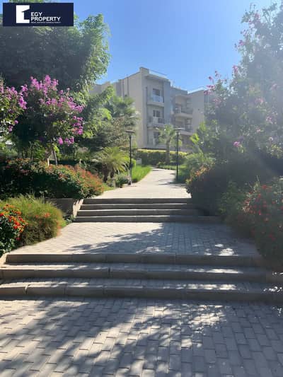 Penthouse For Sale Prime location 235 SQM Ready To Move in Galleria Residence - New Cairo