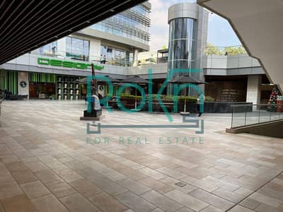 Prime office space directly on the mehwar 26th july