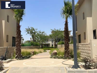 شقة للبيع متشطبة بالكامل فيو مميز جدا بالتقسيط لحد 2029 في سوان ليك  Swanlake Residence