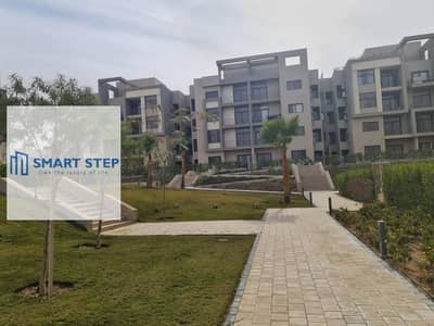 A fully finished resale apartment in Fifth Square compound, ready to move in directly from the owner.