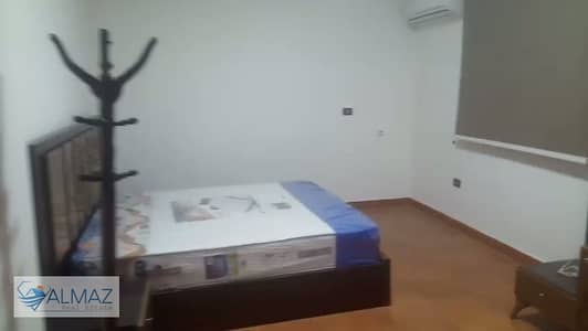 شقه مفروشه 250 متر للايجار في الياسمين 6 فيلات في التجمع الاول  تتميز بقربها الشديد من شارع التسعين الشمالي