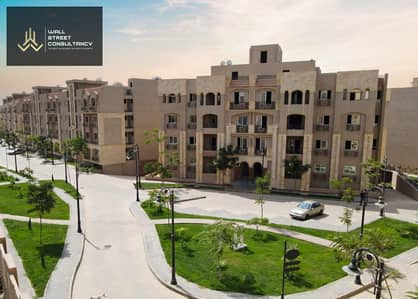 Apartments Ready to move in Fifth Settlement in front of Hyde Park