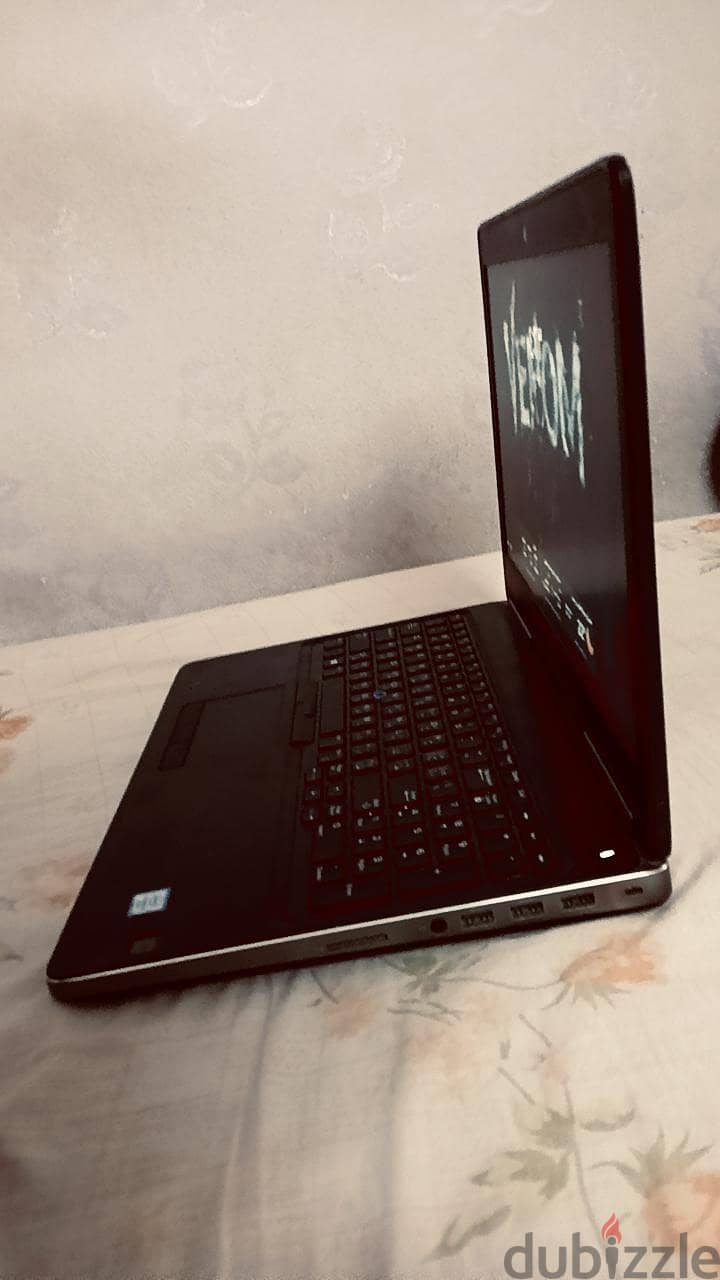 Dell precision 7520 1