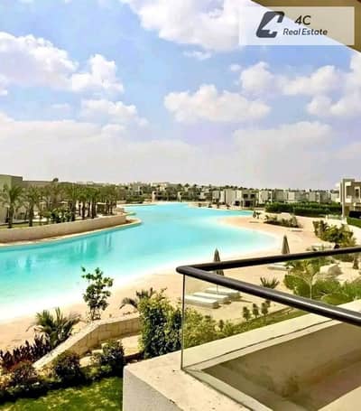 شاليه كورنر دايركت على ال لاجون للبيع بالمطبخ والتكيفات 2 غرفة نوم للبيع فى ازها العين السخنة Azha Ain Sukhna خطوات من البحر وبقرب جميع الخدمات