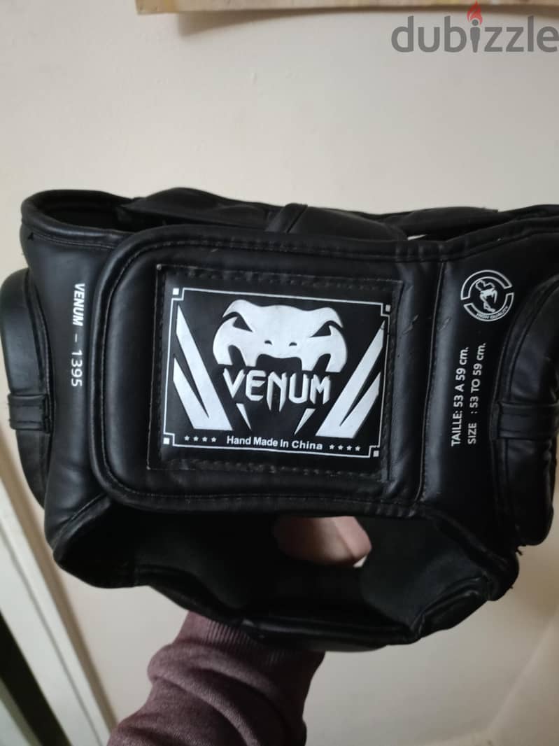 Venum headgeard 1