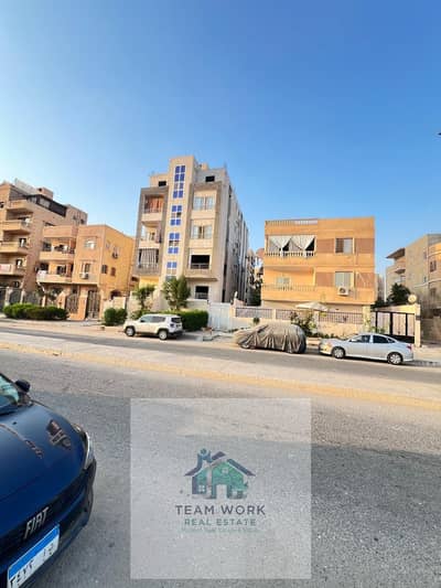 For sale: 135m² apartment with an open view and elevator - Prime location in District 11, Sheikh Zayed.