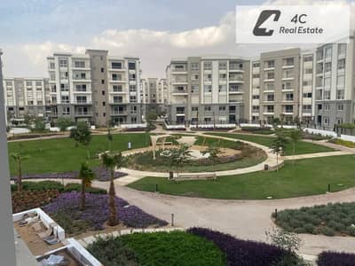 اقل سعر شقه بتكمله اقساط 4 غرف هايد بارك التجمع الخامس Very prime location over water features بتقسيمه مميزه جاهزه للمعاينه