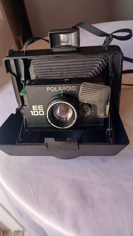 camera polaroid EE100 2