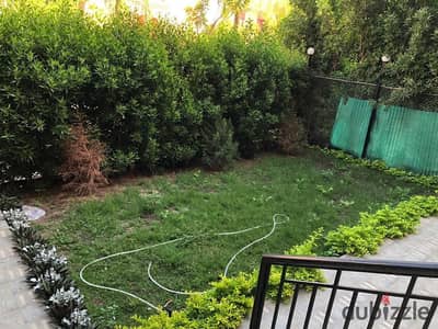للبيع شقتين مفتوحين ١٤٠م بحديقة ١٢٠م داخل كمبوند روضة زايد ارضى بحديقة الشيخ زايد