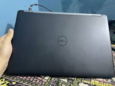 Dell laptop بحاله كويسه