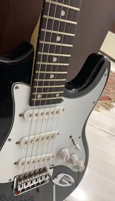 جيتار اليكتريك سوزوكي | Electric Guitar Suzuki