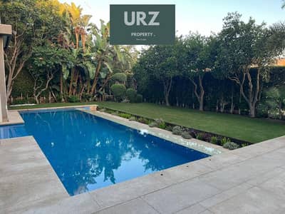 فيلا استاندالون 3 طوابق fully finished + private pool موقع فيو مميزين  علي طريق السويس بالقرب من سوديك وبالم هيلز وهايد بارك