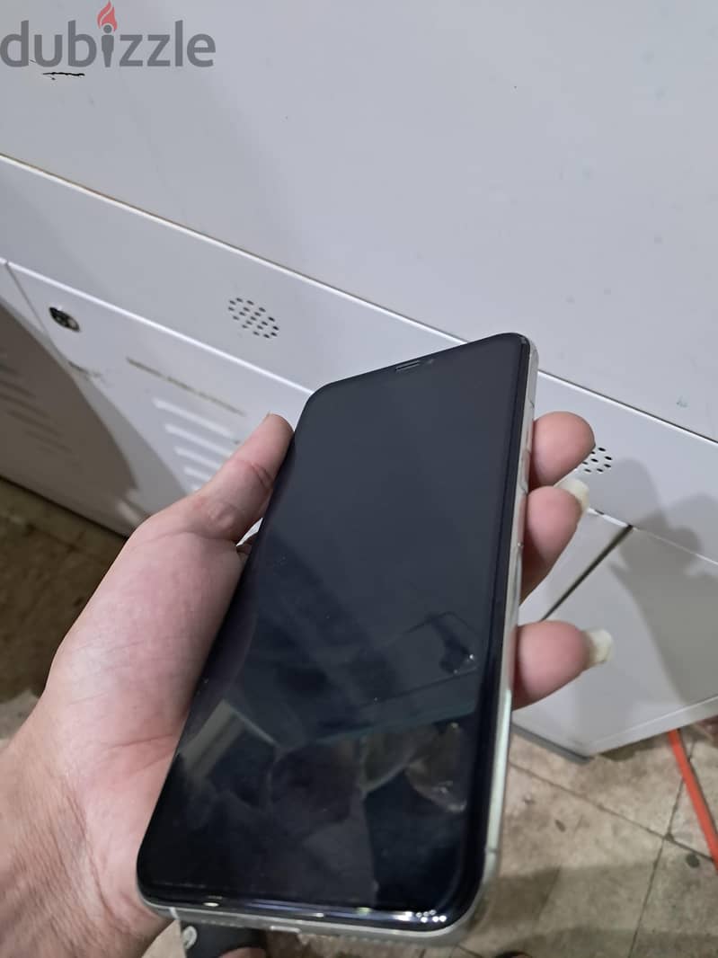 iphone xs max 3