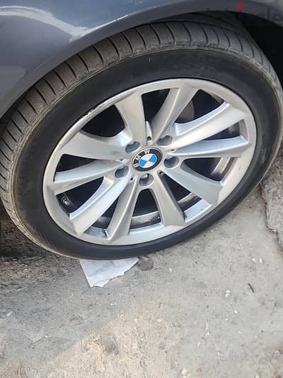 طقم جنط اصلي BMW  لسرعة البيع مقاس 17 بحالة الزيروووو