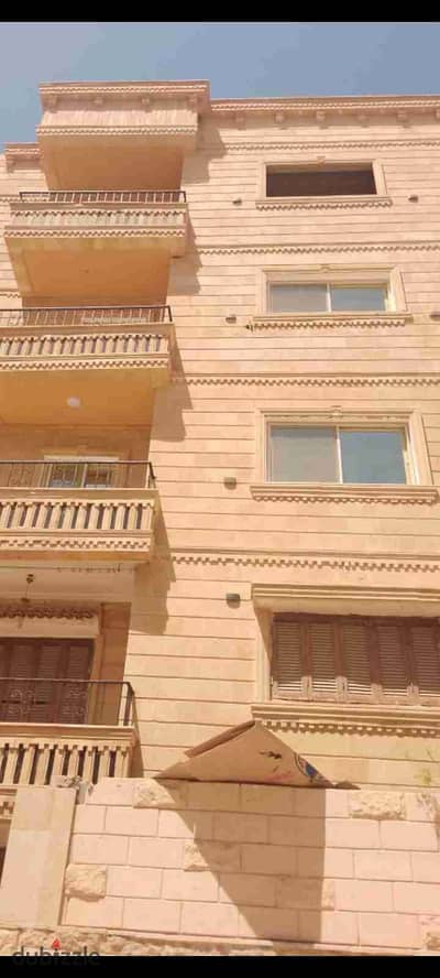 روف للبيع باسانسير مبني 25 بالمئة حي 2