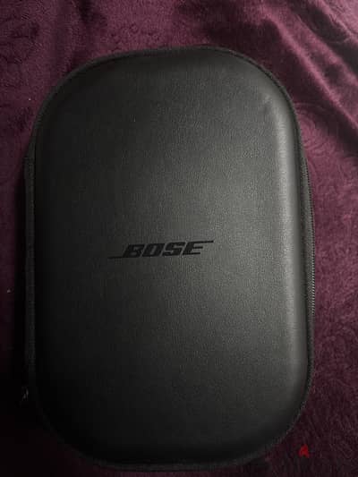 Bose qc45 معاها كل مشتملاتها بحاله ممتازه