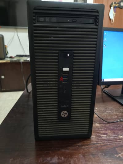 كمبيوتر  hp وشاشة
