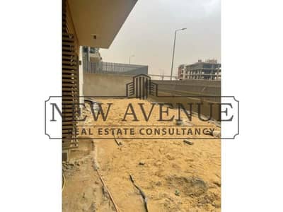 شقة أرضي بمساحة حديقة كبيرة للبيع في باتيو أورو لا فيستا Patio Oro La vista  جاهزة على الاستلام الفورى غير مشطبه
