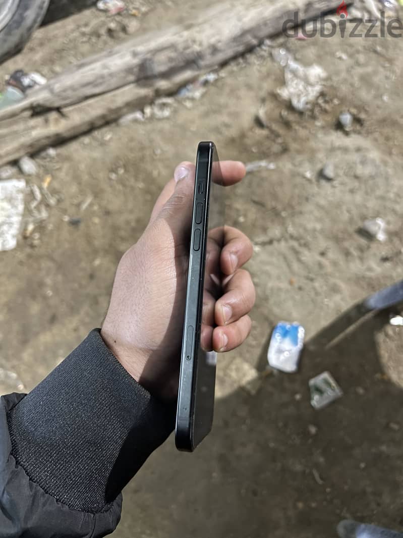 Iphone 15plus 2