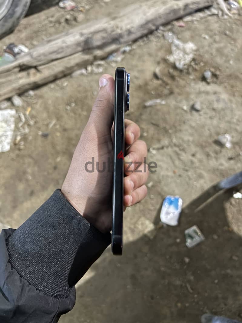 Iphone 15plus 3