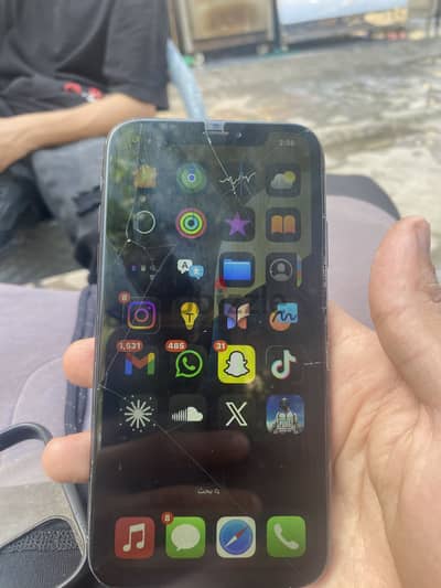 ايفون xr