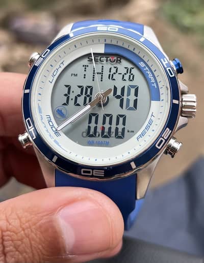 ساعة سيكتور اصلية وارد ايطاليا تصميم رياضي ديجيتل وعقارب