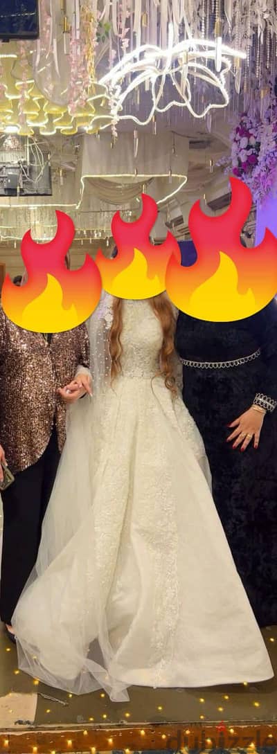 فستان زفاف للبيع