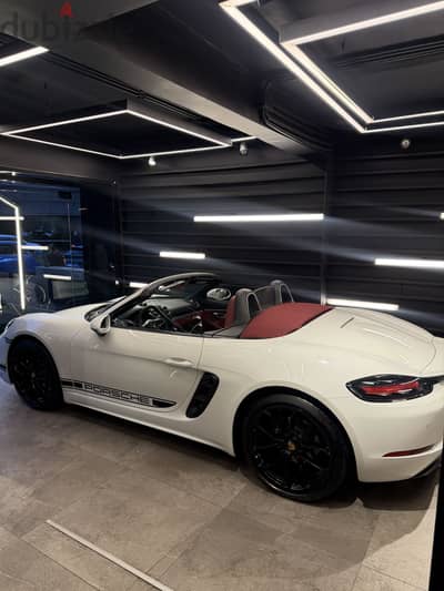 Porsche 718 Boxster 2024 Style Edition Wakeel