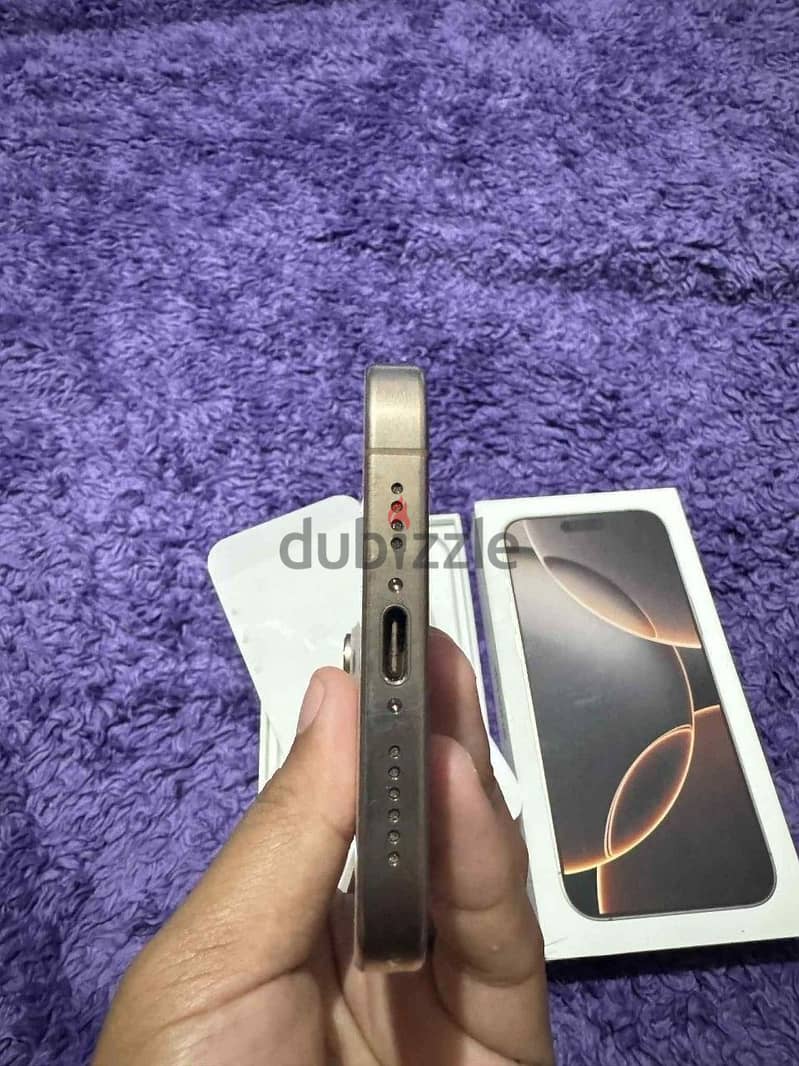 iPhone 16 3